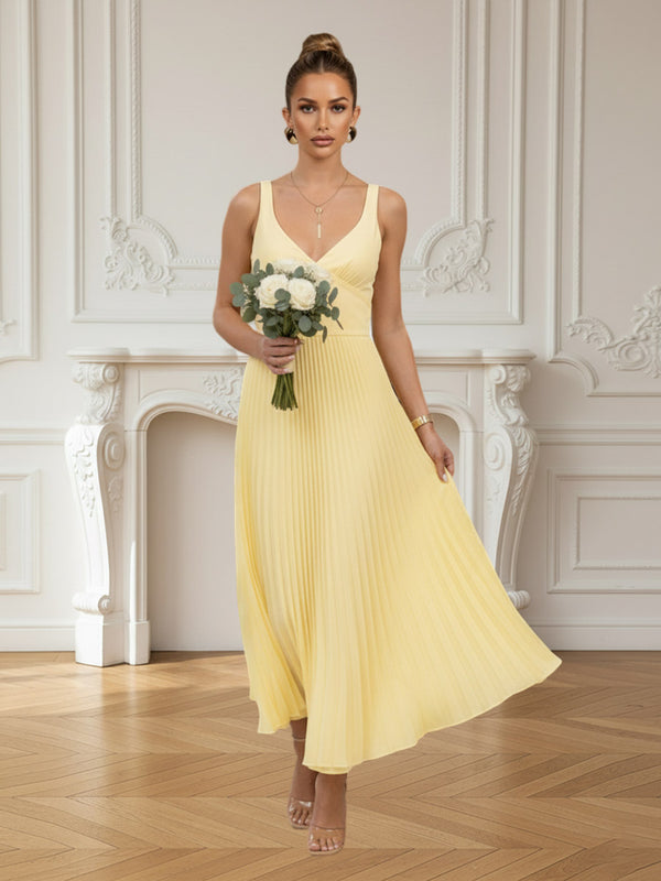 A-Line/Princess Spaghetti Strap Pleated Satin Floor-Length Formal Dresses