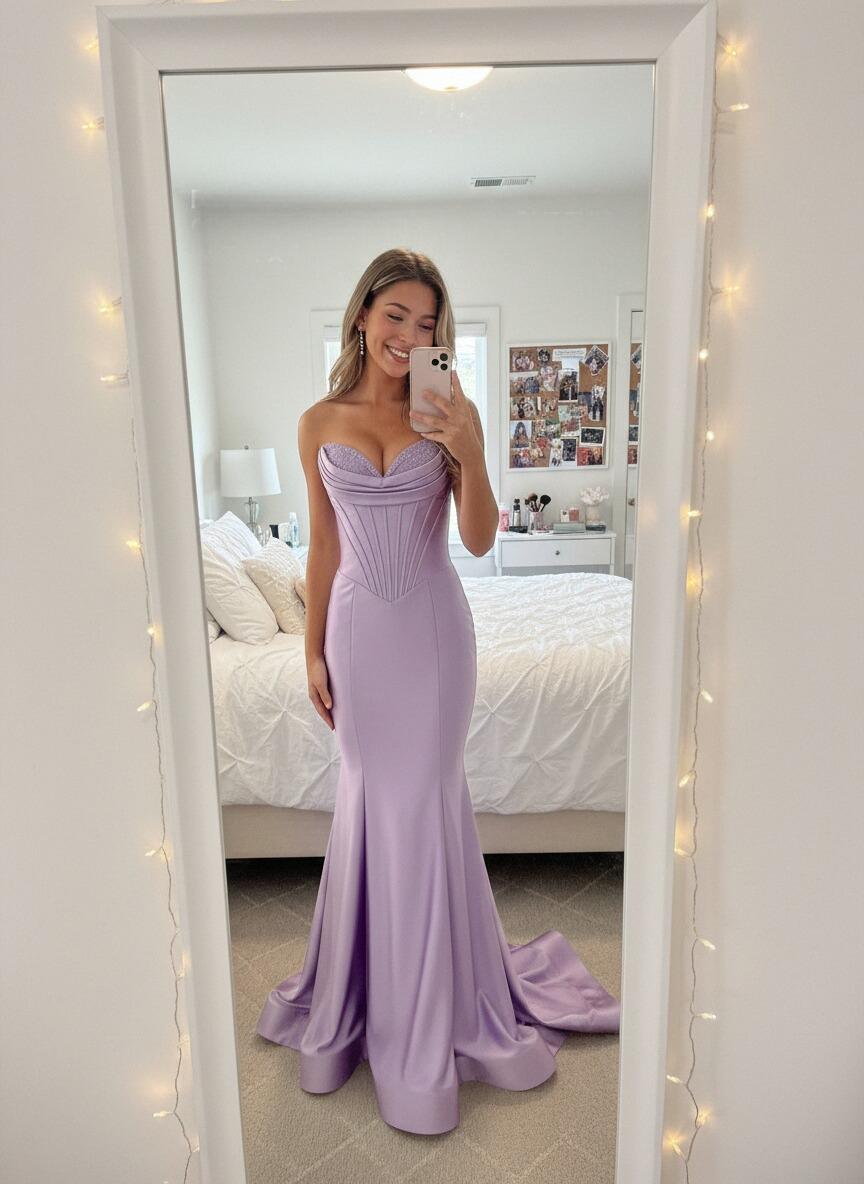 Mermaid Strapless Sweetheart Neck Floor Length Prom Dresses with Lace Appliques