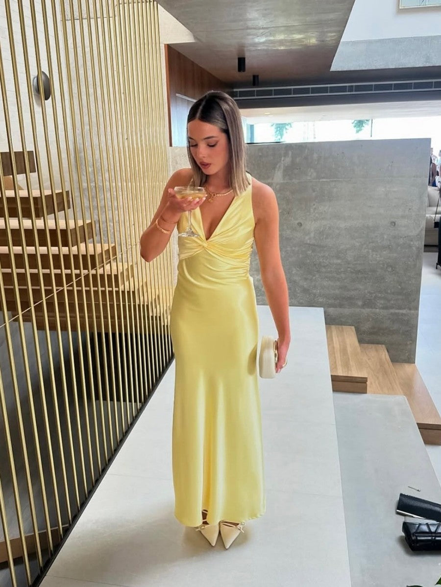 Sheath/Column Halter V Neck Floor-Length Prom Dresses with Satin