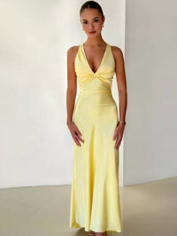 Sheath/Column Halter V Neck Floor-Length Prom Dresses with Satin