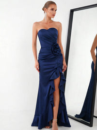 Sheath/Column Sweetheart Satin Ruched Floor-Length Prom Dresses with Flower Ruffle