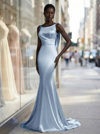 Classic Mermaid/Trumpet Scoop Neck Floor-Length Evening Dresses with Appliques