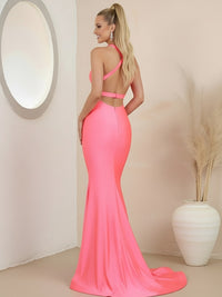Mermaid/Trumpet Halter V-Neck Floor-Length Prom Dresses with Satin