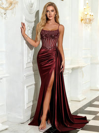 Spaghetti Strap Lace Applique Long Evening Dresses with Trail