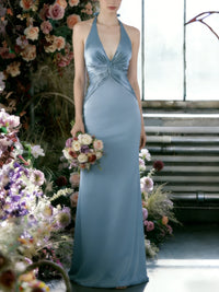 Elegant Halter Satin V-Neck Long Prom Dresses with Sheath/Column Hem