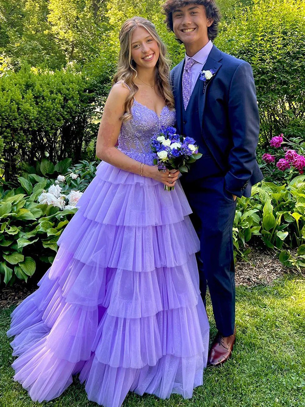Tulle Spaghetti Strap V-Neck Tiered Long Prom Dresses with Lace Applique