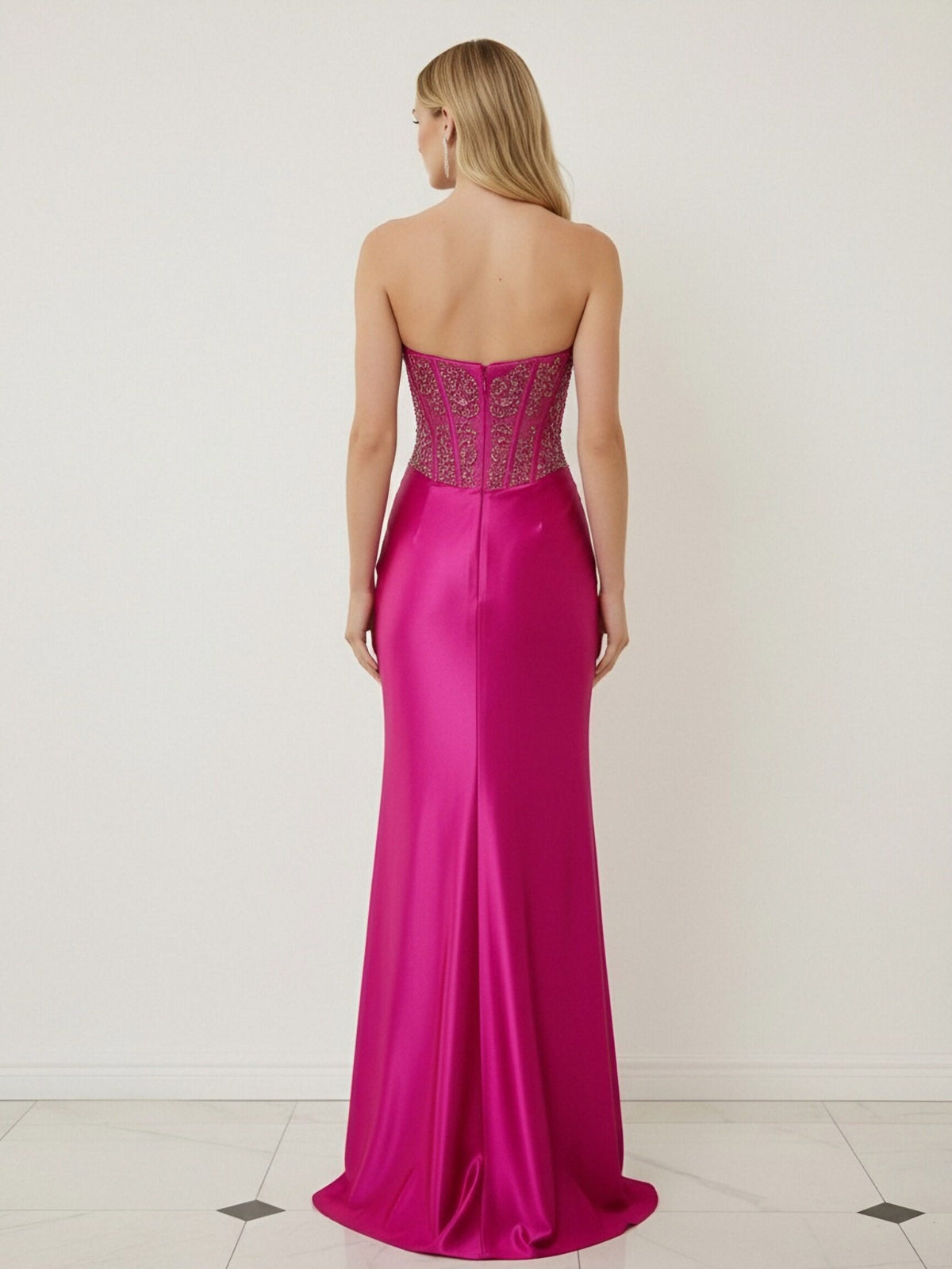 Sparkly Sheath V-Neck Strapless Ruched Floor-Length Prom Dress with Applique
