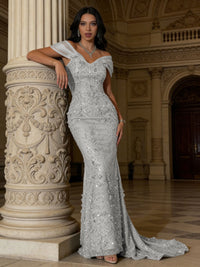 Mermaid Off-Shoulder V-Neck Floor-Length Evening Dresses with Lace Applique
