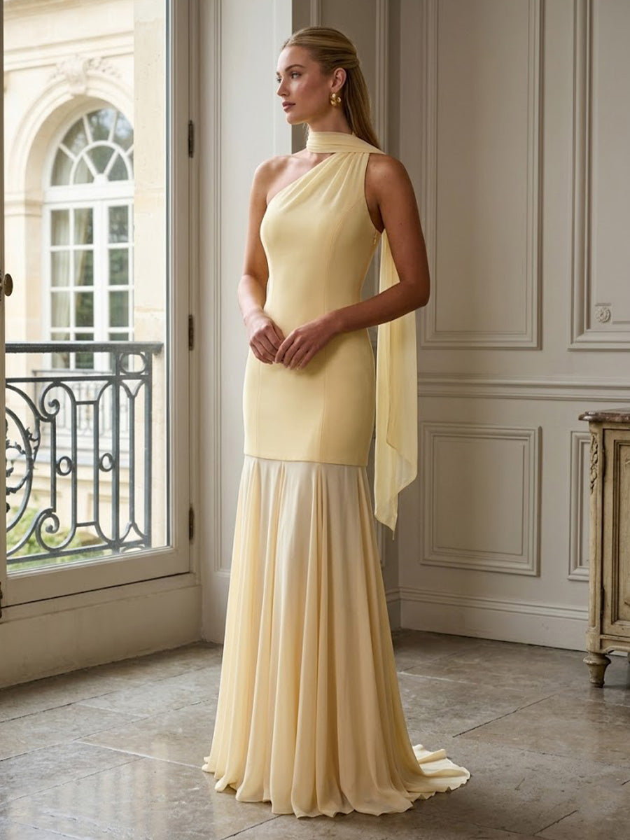 Chiffon Sheath/Column Halter Floor-Length Prom Dresses with Pleats