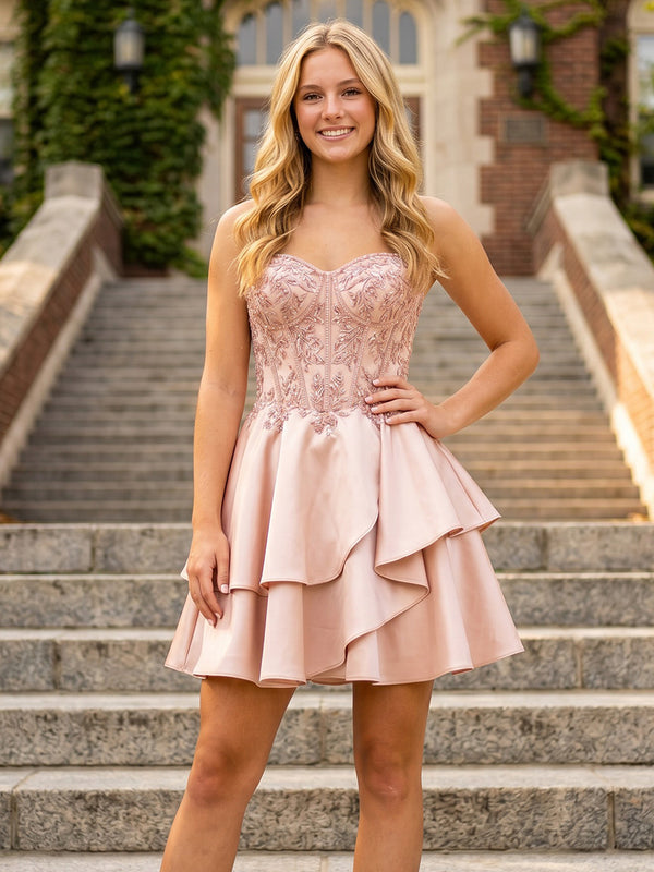 Satin A-Line/Princess Strapless Short Homecoming Dresses with Lace Appliques & Ruffles