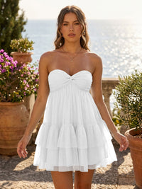 Tulle A-Line/Princess Strapless Short Homecoming Dresses with Tiered Layers & Ruffles