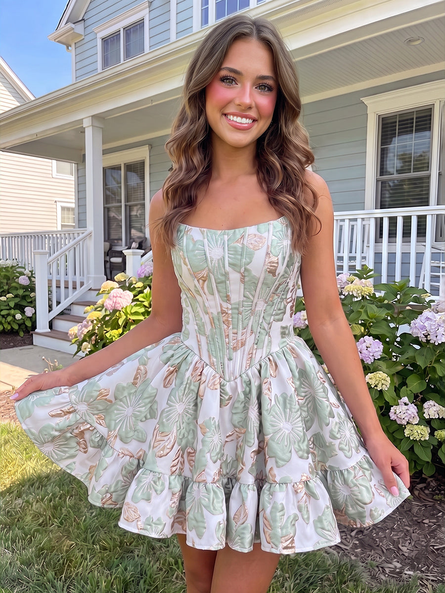 A-Line/Princess Strapless Jacquard Mini Homecoming Dresses with Corset Bodice & Pleats