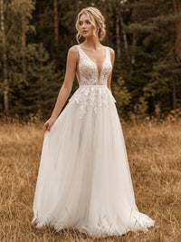 A-Line/Princess V-Neck Bridal Gowns Tulle Floor-Length Wedding Dresses with Lace Appliques & Pleats