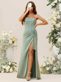 A-Line/Princess Strapless Ruched Floor-Length Bridesmaid Dresses with Ruffle
