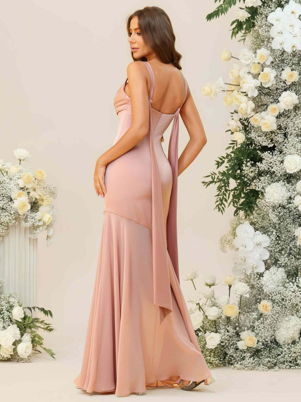 Mermaid/Trumpet Spaghetti Strap Drop Waist Floor-Length Bridesmaid Dresses with Drapes