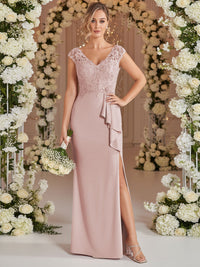 A-Line/Princess V Neck Lace Applique Floor-Length Mother of the Bride Dresses with Ruffle