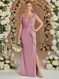A-Line/Princess V Neck Lace Applique Floor-Length Mother of the Bride Dresses with Ruffle