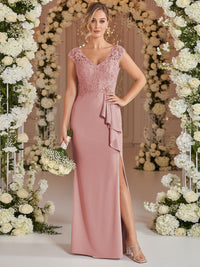 A-Line/Princess V Neck Lace Applique Floor-Length Mother of the Bride Dresses with Ruffle