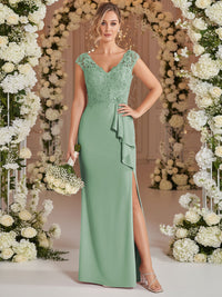 A-Line/Princess V Neck Lace Applique Floor-Length Mother of the Bride Dresses with Ruffle