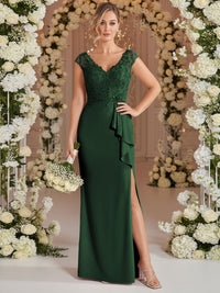 A-Line/Princess V Neck Lace Applique Floor-Length Mother of the Bride Dresses with Ruffle