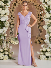 A-Line/Princess V Neck Lace Applique Floor-Length Mother of the Bride Dresses with Ruffle