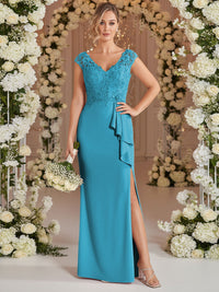 A-Line/Princess V Neck Lace Applique Floor-Length Mother of the Bride Dresses with Ruffle