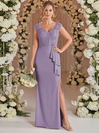 A-Line/Princess V Neck Lace Applique Floor-Length Mother of the Bride Dresses with Ruffle