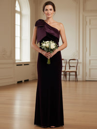 Sheath/Column One Shoulder Velvet Floor-Length Formal Mother of the Bride Dresses with Bow