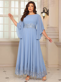 A-Line/Princess Scoop-Neck Long Mother of the Bride Dresses with Lace Appliques