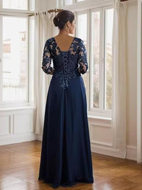 Sheath/Column Scoop Neck Floor-Length Mother of the Bride Dresses with Lace Appliques