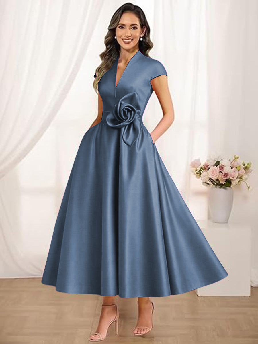 A-Line/Princess V-Neck Tea-Length Mother of the Bride Dresses with Flower