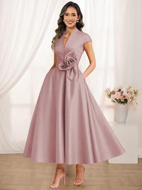 A-Line/Princess V-Neck Tea-Length Mother of the Bride Dresses with Flower