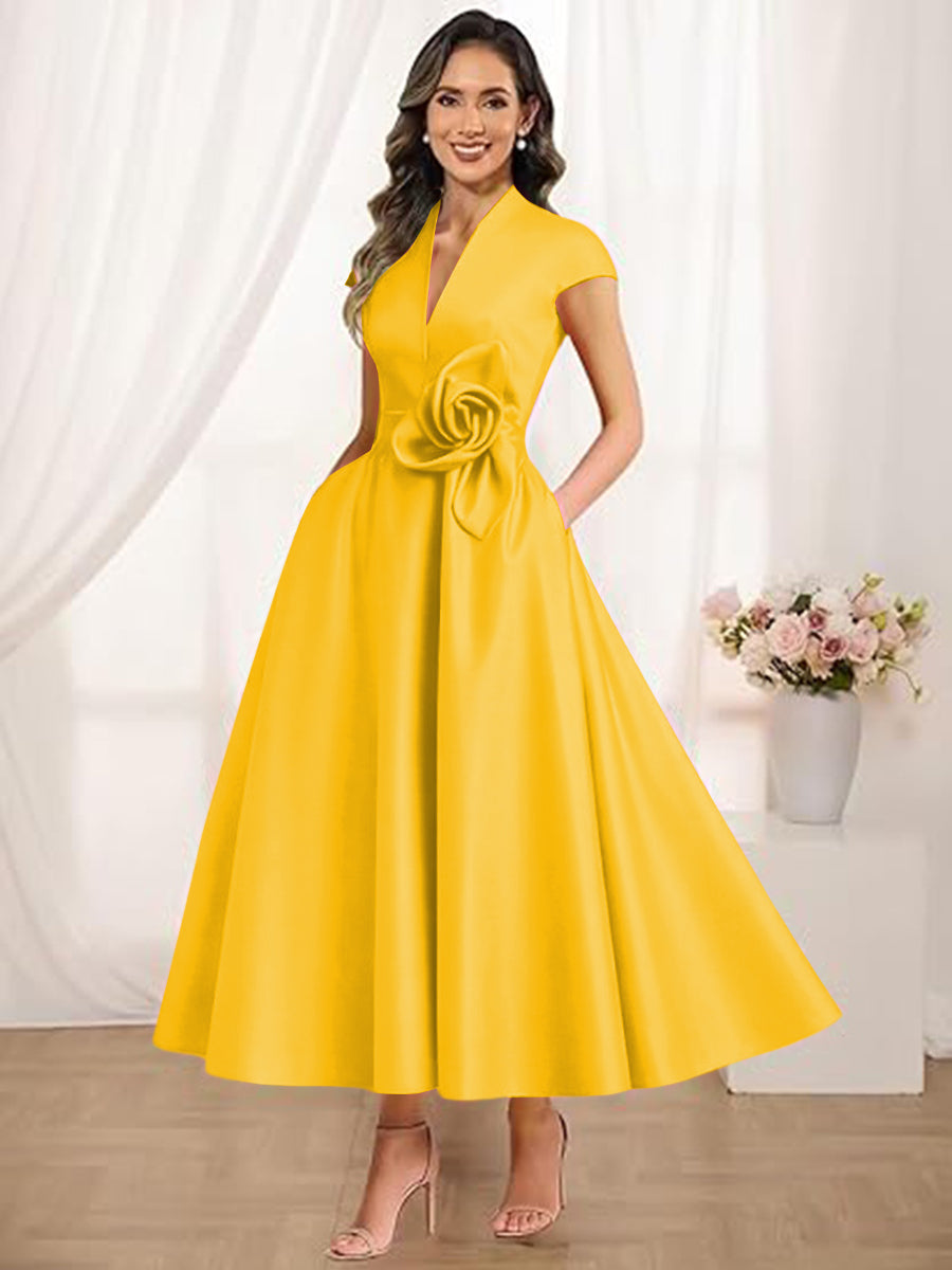 A-Line/Princess V-Neck Tea-Length Mother of the Bride Dresses with Flower