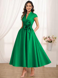 A-Line/Princess V-Neck Tea-Length Mother of the Bride Dresses with Flower