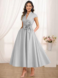 A-Line/Princess V-Neck Tea-Length Mother of the Bride Dresses with Flower