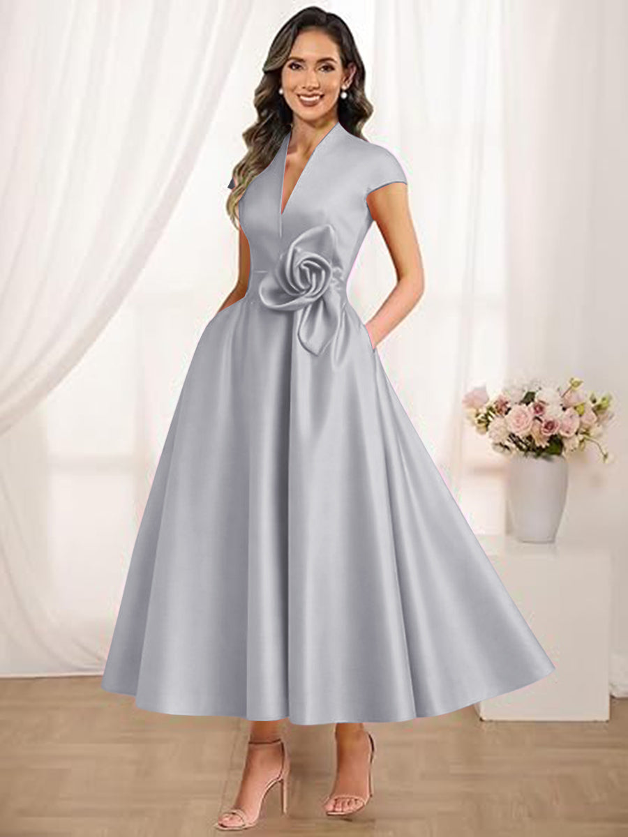 A-Line/Princess V-Neck Tea-Length Mother of the Bride Dresses with Flower