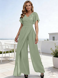 Pantsuits V-Neck Flying Sleeves Pleated Floor-Length Mother of the Bride Dresses with Lace Appliques
