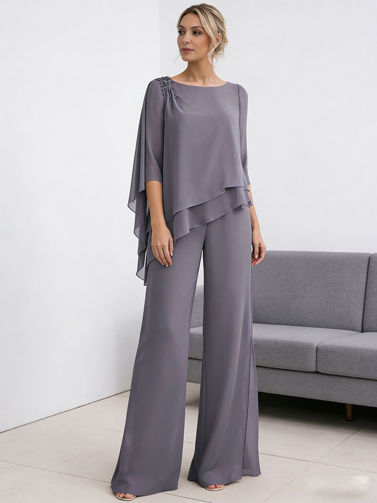 Scoop Neck Ruffle Floor-Length Mother of the Bride Pant Suits with Appliques