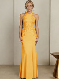 Sheath/Column Halter Scoop Neck Floor-Length Mother of the Bride Dresses with Lace Appliques
