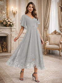 A-Line/Princess V-Neck Flying Sleeves Tea-Length Mother of the Bride Dresses with Lace Appliques