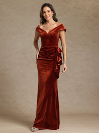Sheath/Column Off Shoulder Pleated Velvet Floor-Length Mother of the Bride Dresses with Ruffle