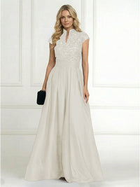 A Line/Princess Stand Collar Short Sleeve Long Elegant Mother of the Bride Dresses