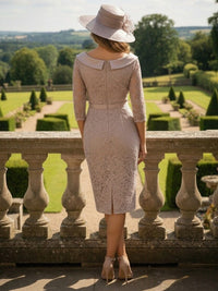 Lace Scoop Neck 3/4 Sleeve Knee-Length Mother of the Bride Dresses with Applique