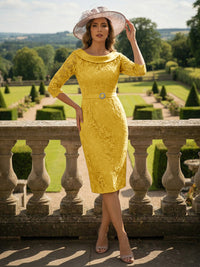 Lace Scoop Neck 3/4 Sleeve Knee-Length Mother of the Bride Dresses with Applique