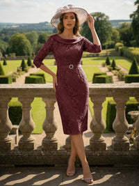 Lace Scoop Neck 3/4 Sleeve Knee-Length Mother of the Bride Dresses with Applique