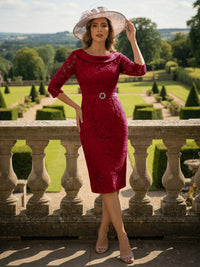 Lace Scoop Neck 3/4 Sleeve Knee-Length Mother of the Bride Dresses with Applique