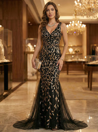 Mermaid Deep V Neck Sleeveless Elegant Mother of the Bride Dresses with Appliques