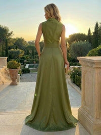 Sleeveless V-Neck Floral Appliques Satin Mother of the Bride Dresses