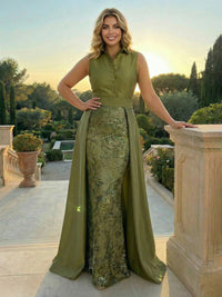 Sleeveless V-Neck Floral Appliques Satin Mother of the Bride Dresses