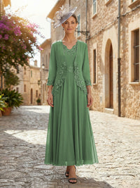 2-Piece A-Line Chiffon 3/4 Sleeves Mother of the Bride & Groom Dresses with Scalloped V-Neck Lace Bodice